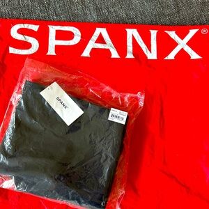 SPANX shape Booty Boost 7/8 Leggings XS